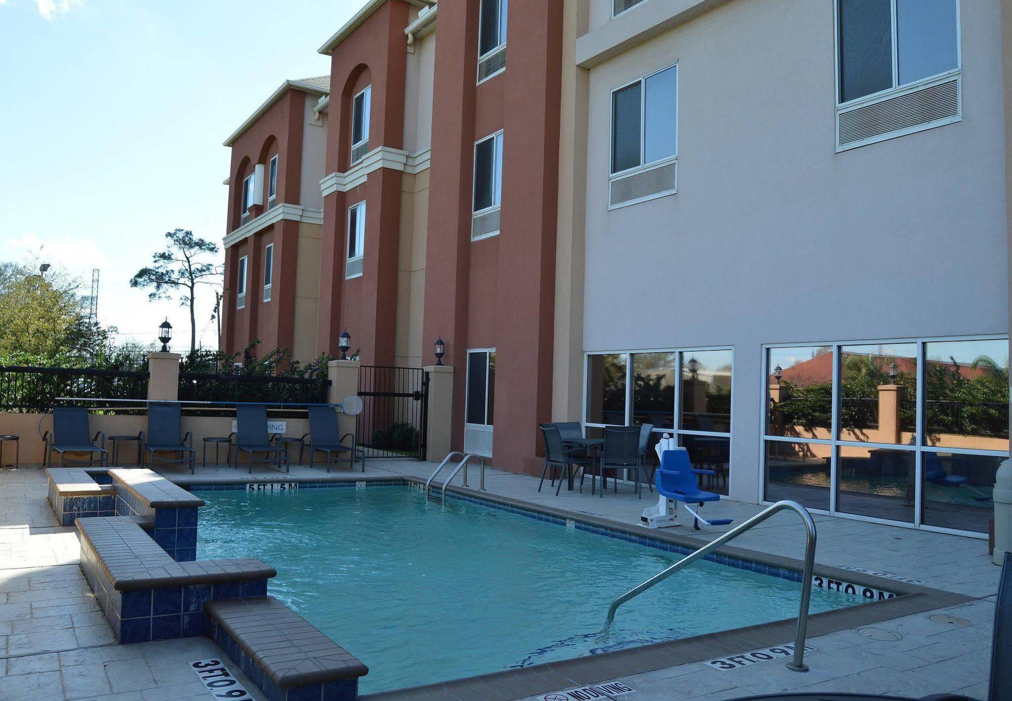 Fairfield Inn & Suites Houston Channelview Exterior foto